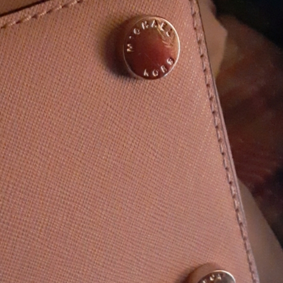 Michael Kors light pink NW/OT Handbag - Picture 6 of 7